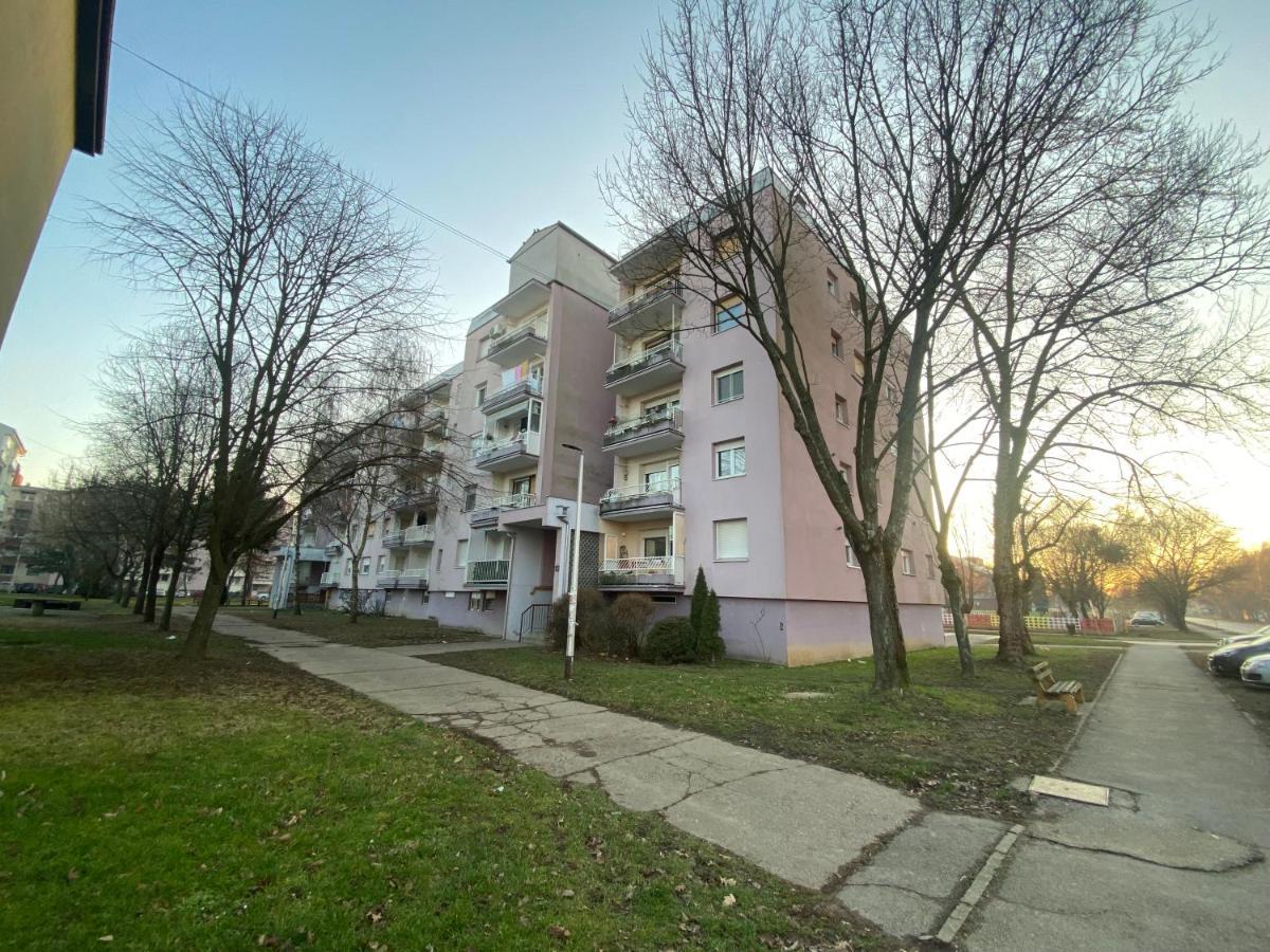 Apartman Valentic Vinkovci Zewnętrze zdjęcie